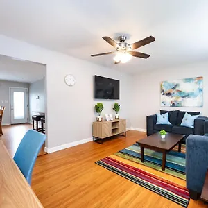 Roomy 3br 2 Bath Minutes To Uptown And Airport Ideal For Small Families Charlotte